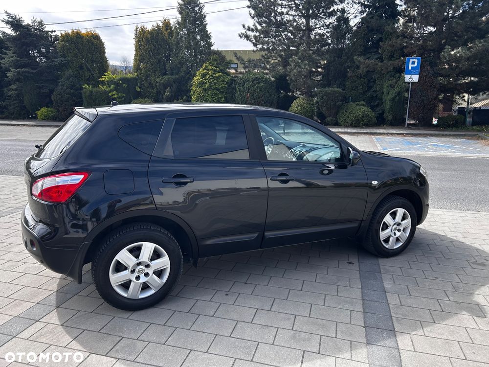 Nissan Qashqai 1.6 visia - 9