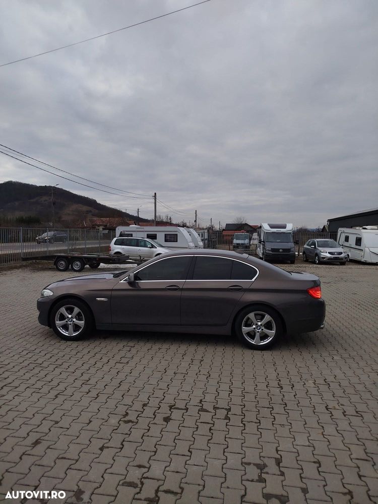 BMW Seria 5 520d - 9