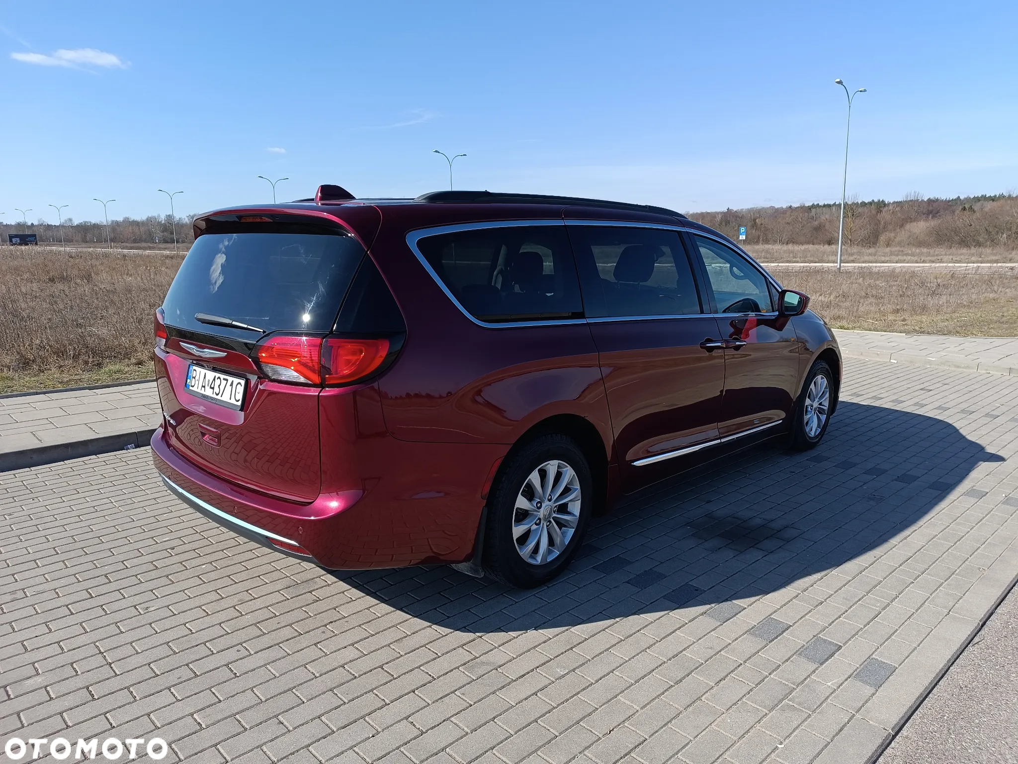 Chrysler Pacifica - 18
