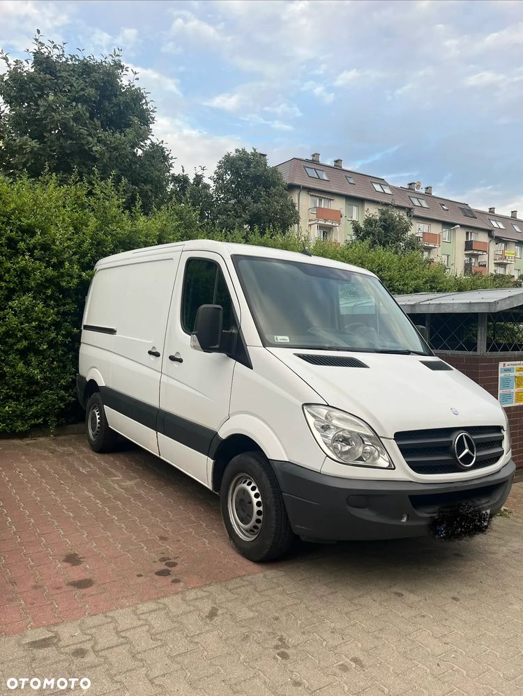 Mercedes-Benz Sprinter - 2
