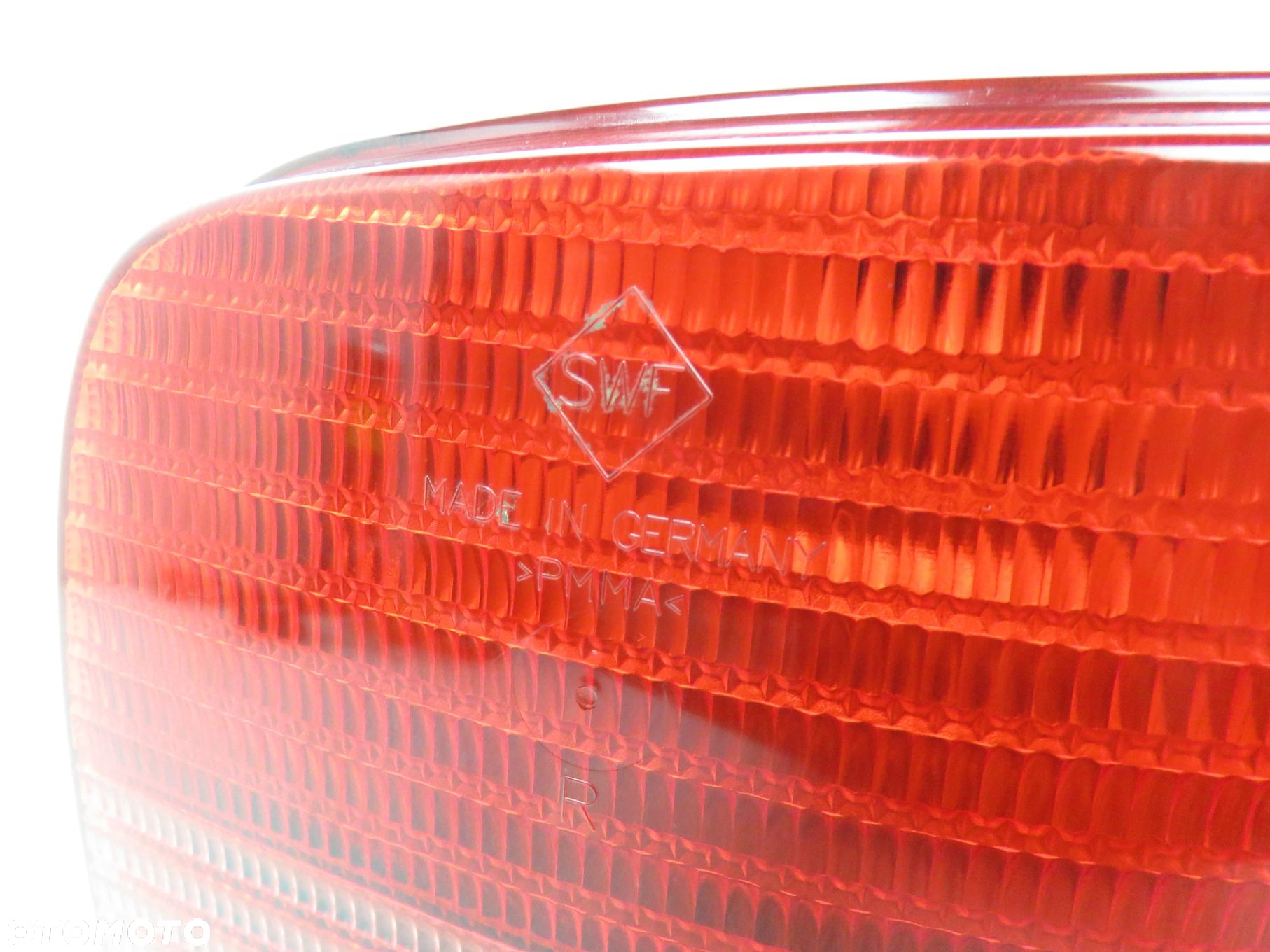 LAMPA PRAWA TYLNA VW PASSAT B5 KOMBI 3B9945112F 3B9945257 - 8