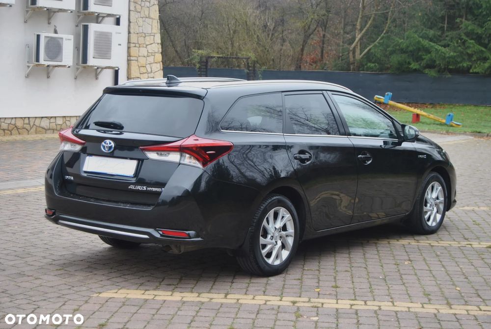 Toyota Auris 1.8 HSD Luna - 3