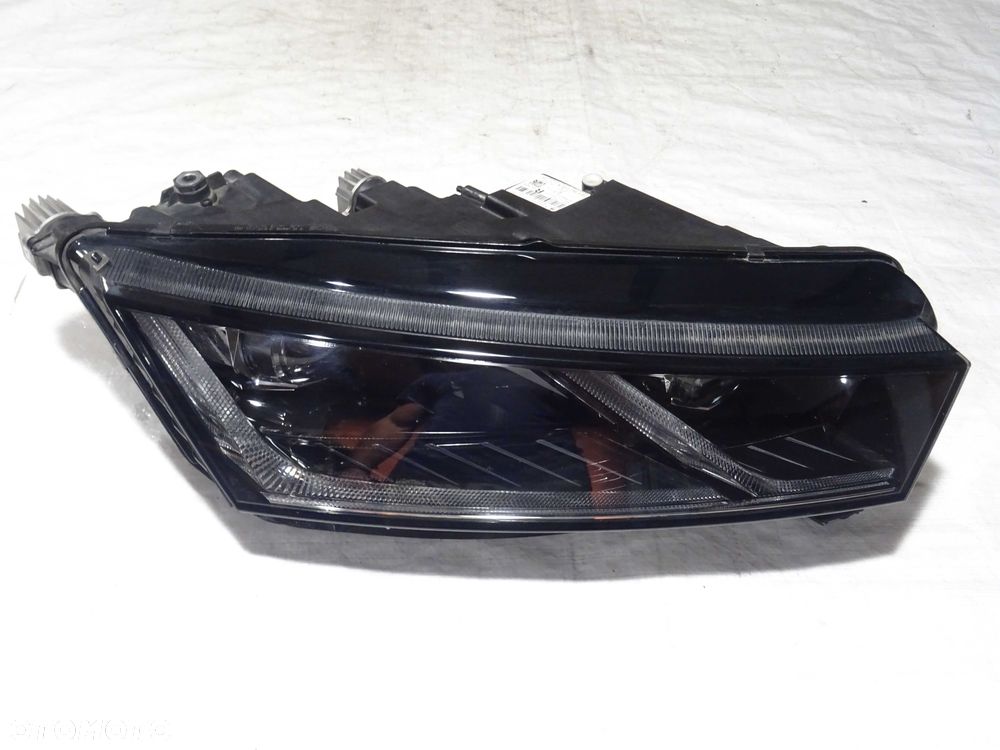 lampa przód przednia prawa skoda octavia iv 4 full led 5e4,941016a