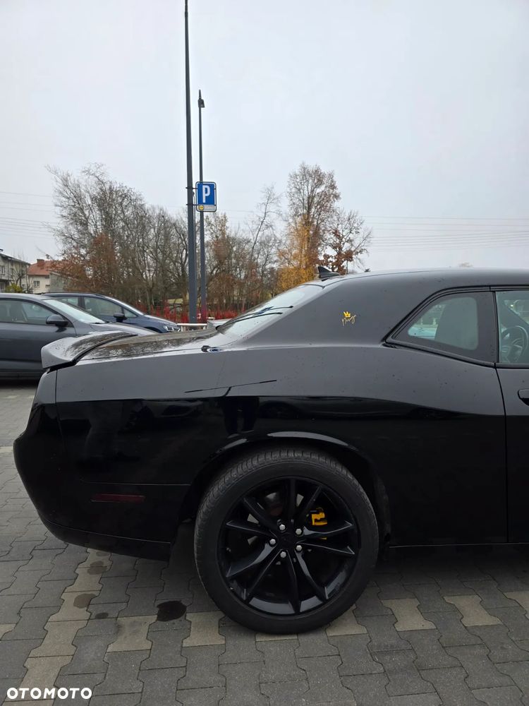 Dodge Challenger - 26