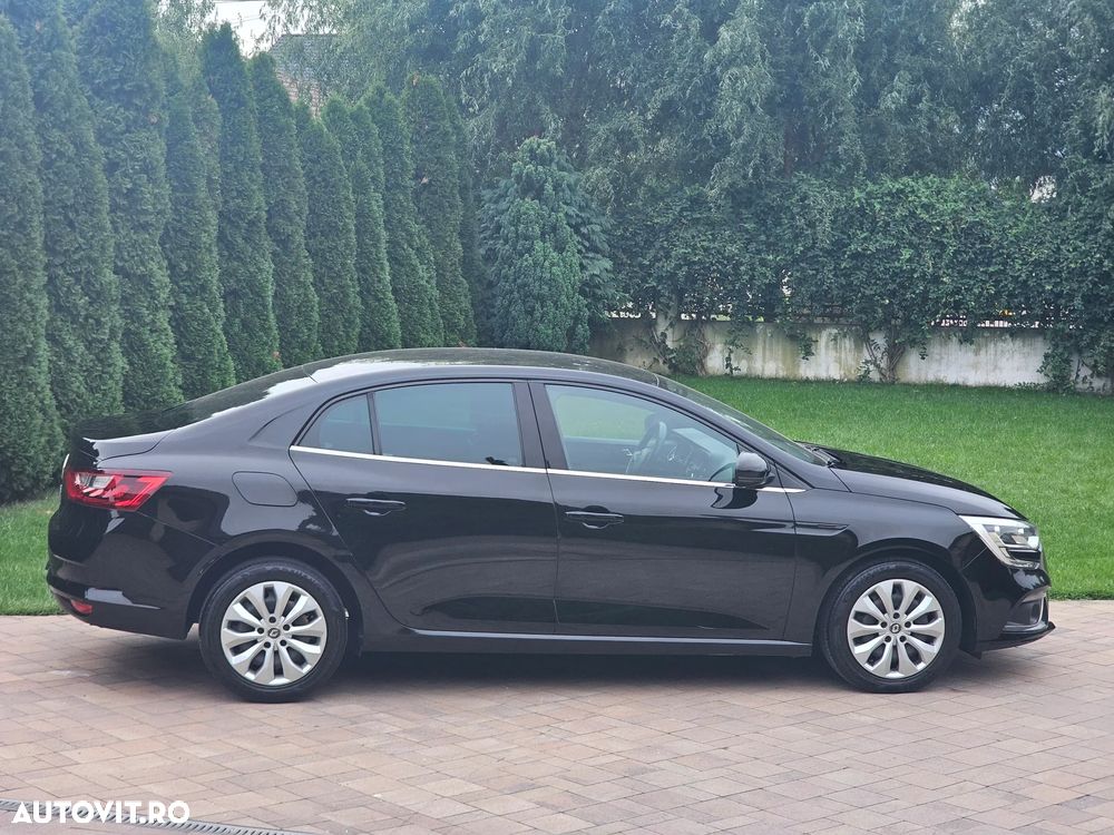 Renault Megane Blue dCi Life - 12