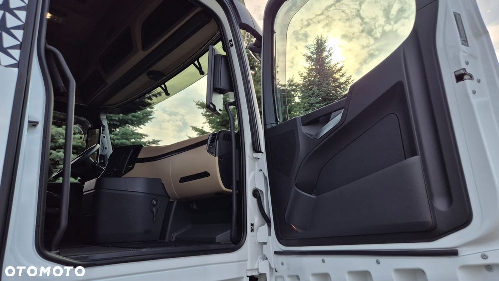 Mercedes-Benz MERCEDES-BENZ///ACTROS/// BIG SPACE///2022///BDF/// NOWY///NIE UŻYWANY/// JEDYNE 12 TYŚ KM///SALONKA/// KAMERY///VIRTUAL COCPIT///FULL LED///STAN JAK NOWY. - 30