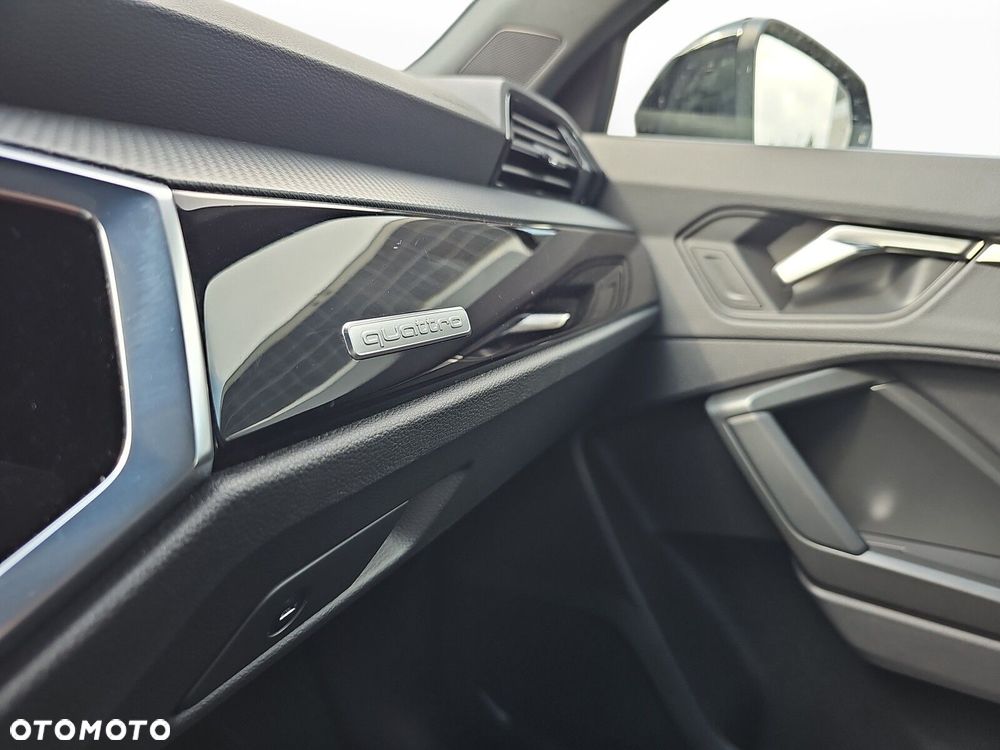 Audi Q3 - 19