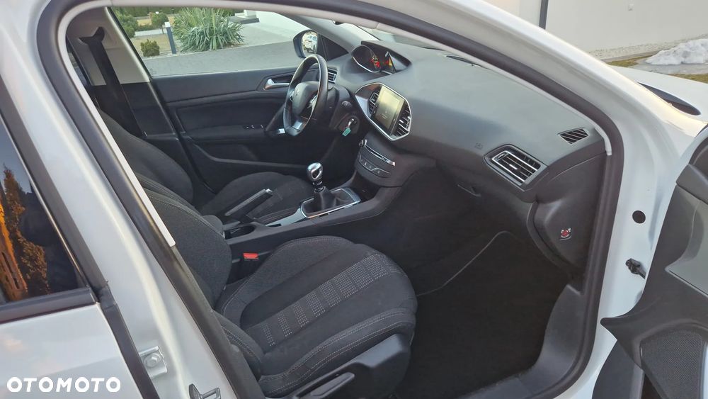 Peugeot 308 BlueHDi 120 Stop & Start Business-Line - 8