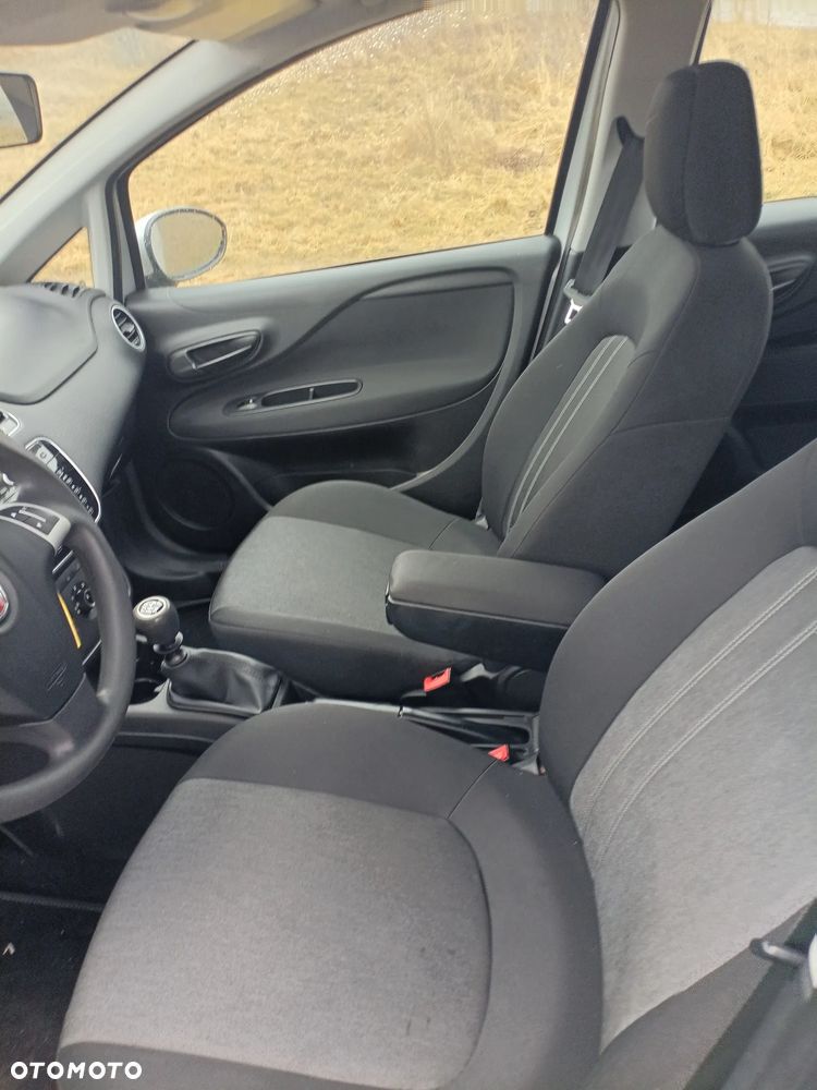 Fiat Punto 1.4 Easy Pakiet Easy Plus S&S - 16