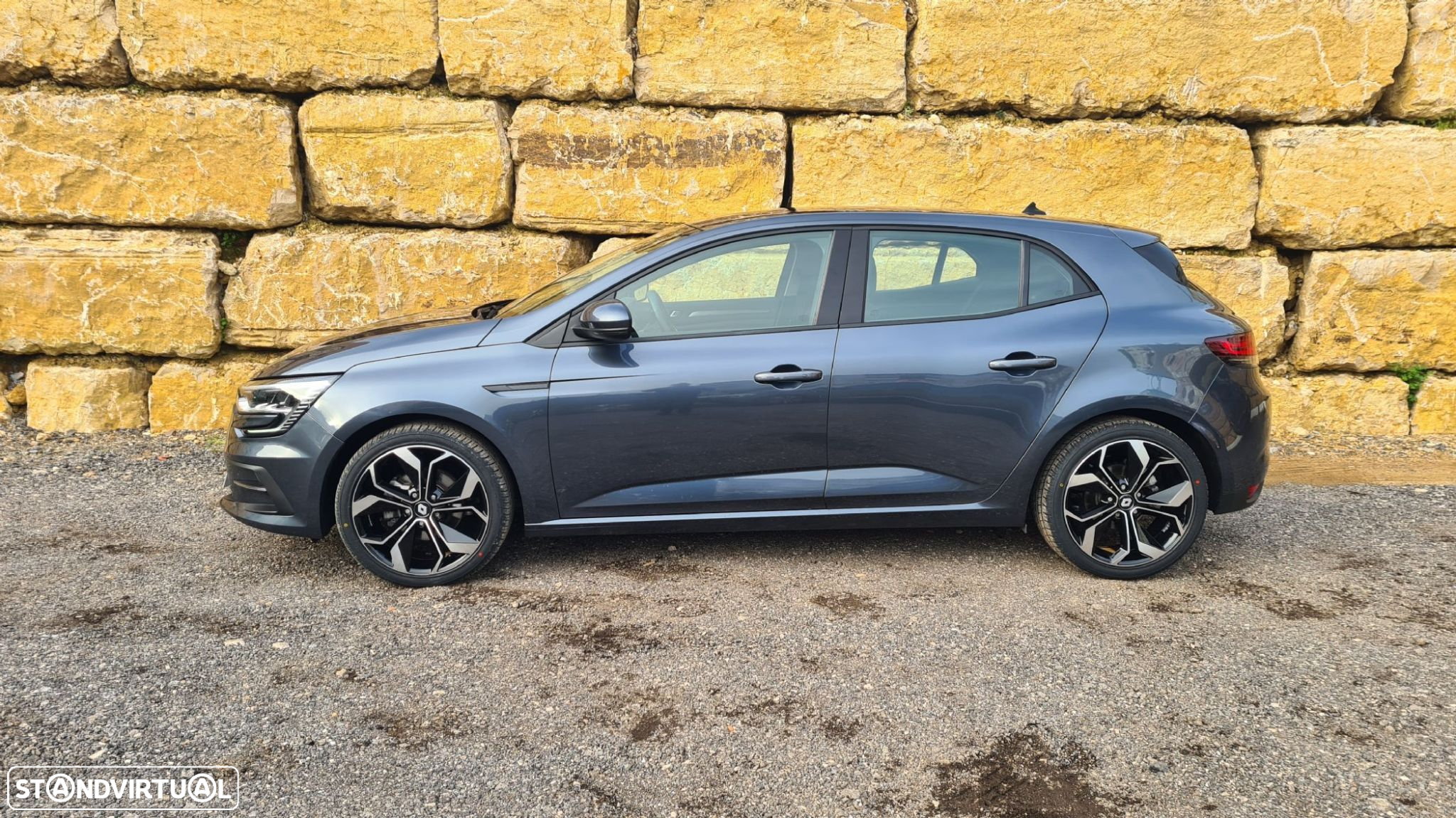 Renault Mégane 1.5 Blue dCi Intens EDC - 3