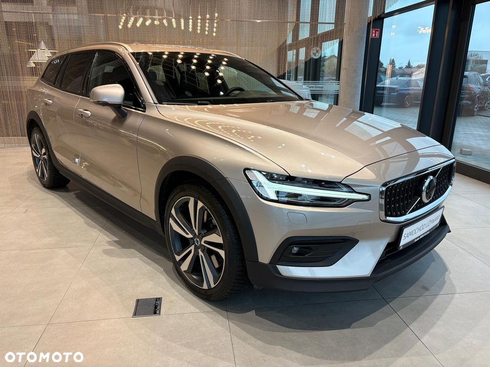 Volvo V60 B5 B AWD Plus Bright - 7