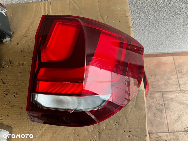 LAMPA BMW F15 PRAWY TYŁ EU 7290100