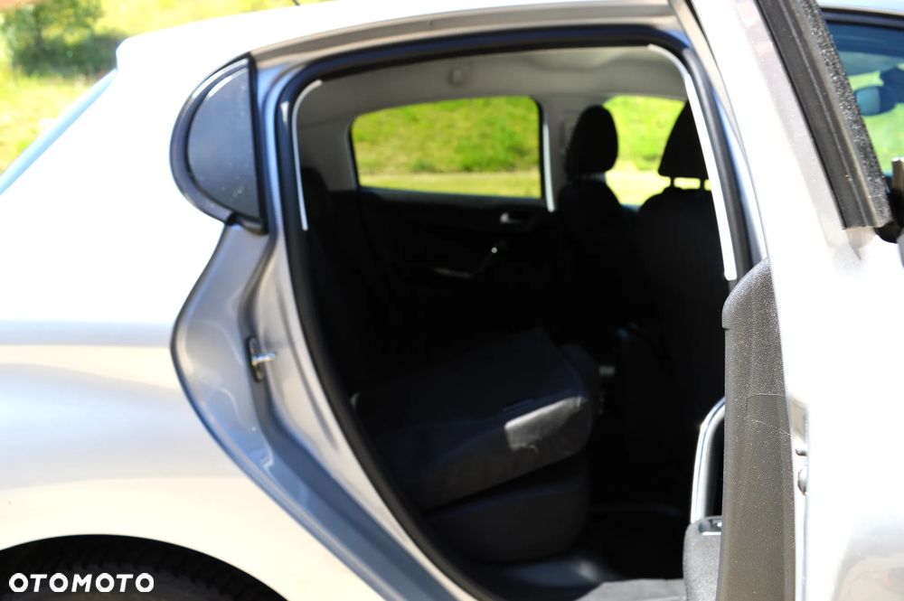 Peugeot 208 1.2 PureTech Allure - 13