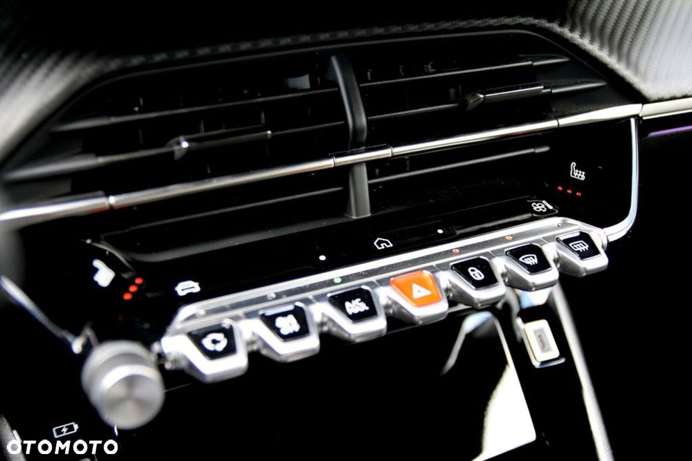 Peugeot 2008 - 23