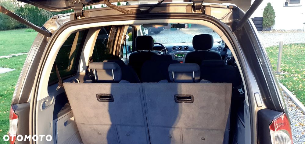 Ford Galaxy 2.0 Concept - 31