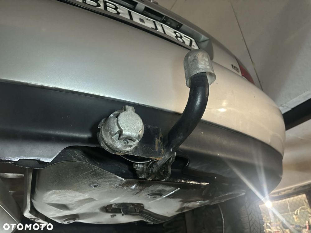 Audi A3 Sportback 1.6 Ambition - 4