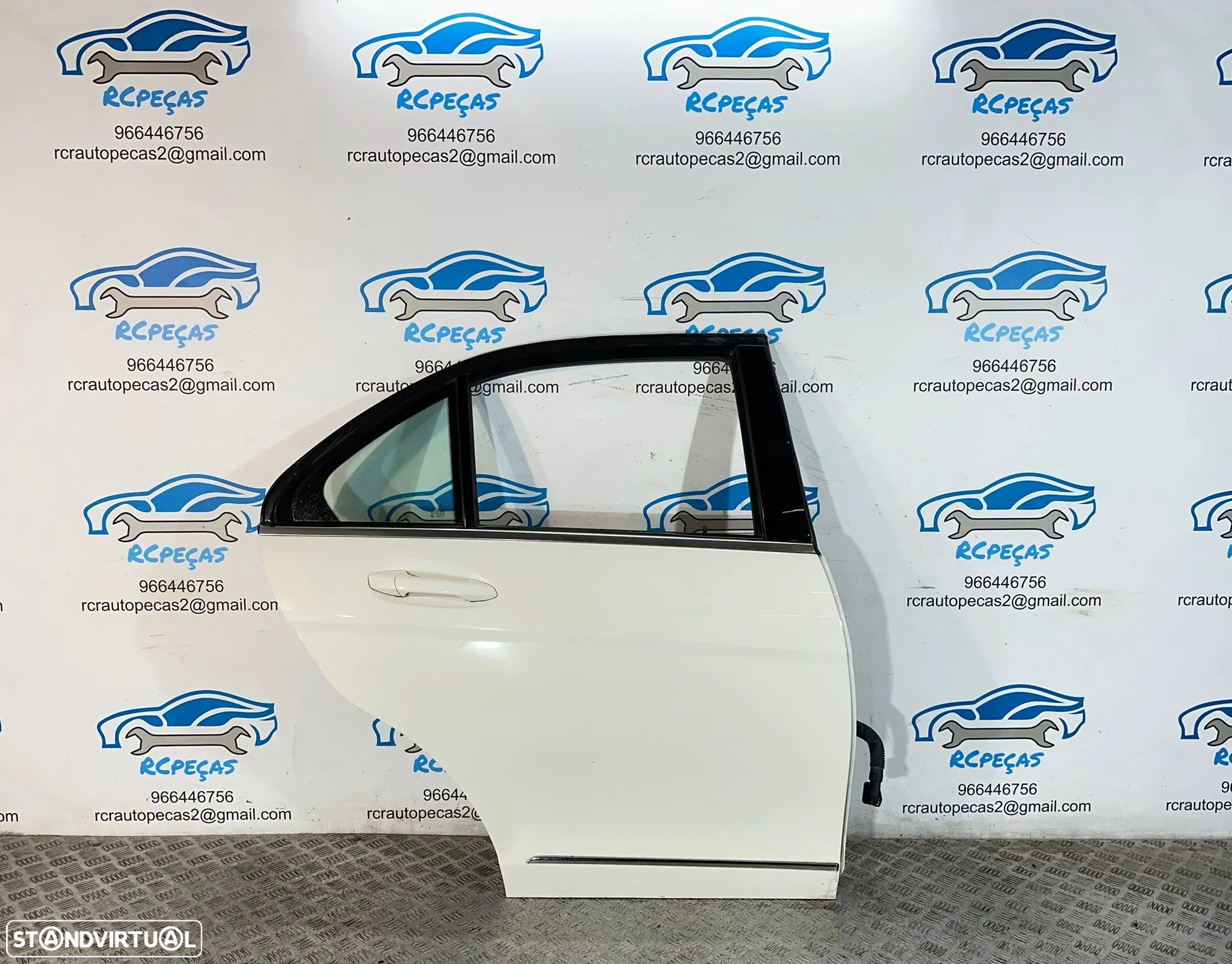 .Porta Traseira Tras Direita Mercedes Benz Class C W204 Sedan Carro 2007 - 2014 - 1