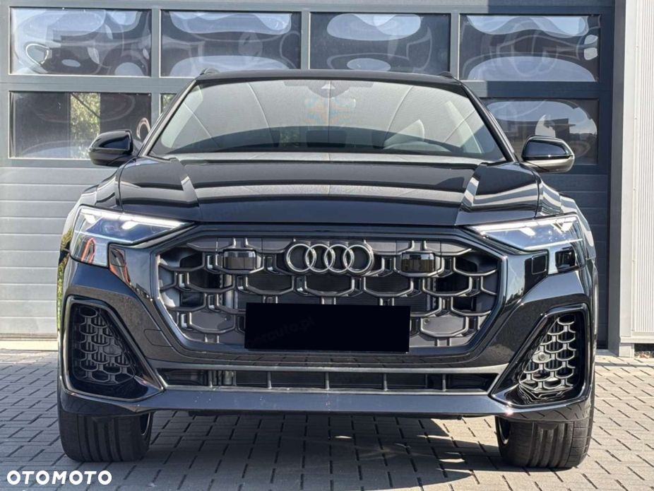 Audi Q8 - 6