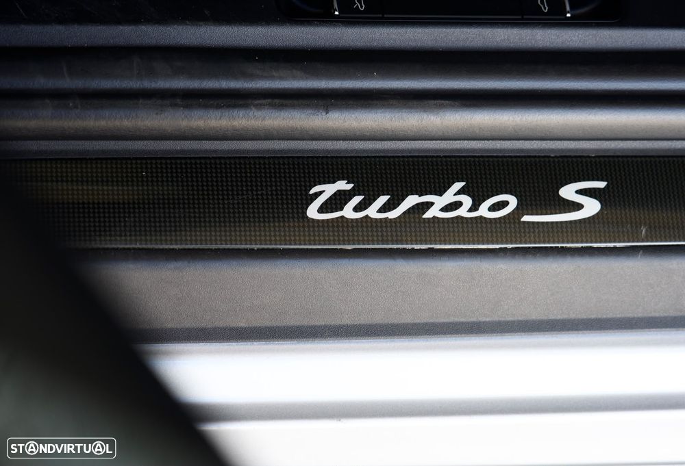 Porsche 911 (991) Turbo S PDK - 7