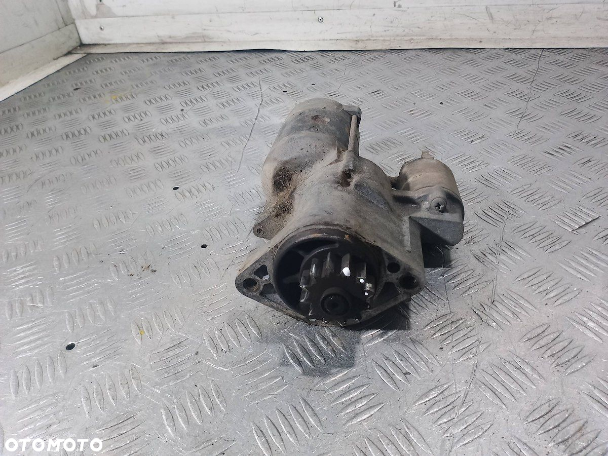 ROZRUSZNIK NISSAN NAVARA ( 05-14 ) 23300VK500 2.5 TD - 3