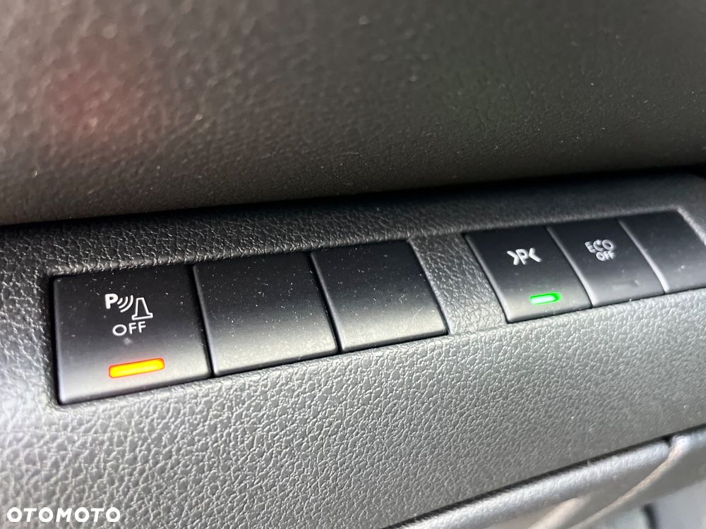 Peugeot 3008 2.0 HDi Allure - 21