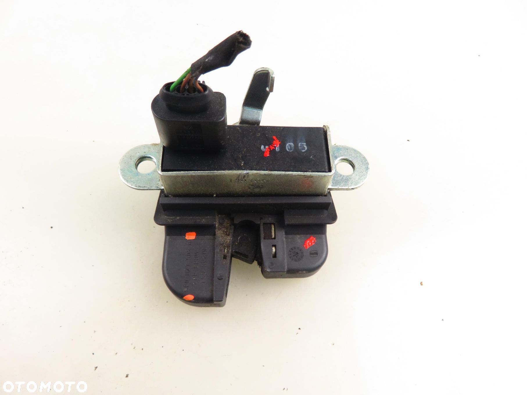 ZAMEK KLAPY SEAT ALTEA (5P1) 5P0827505B - 1
