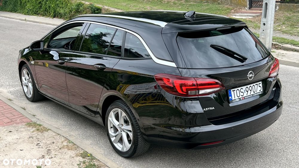 Opel Astra 1.6 CDTI Cosmo - 3
