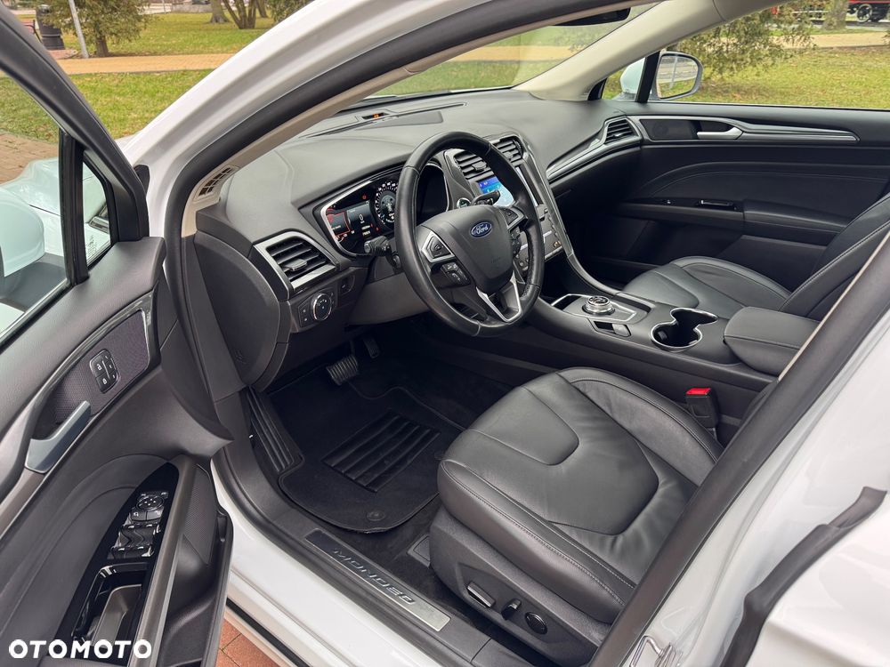 Ford Mondeo 2.0 TDCi Titanium PowerShift - 17