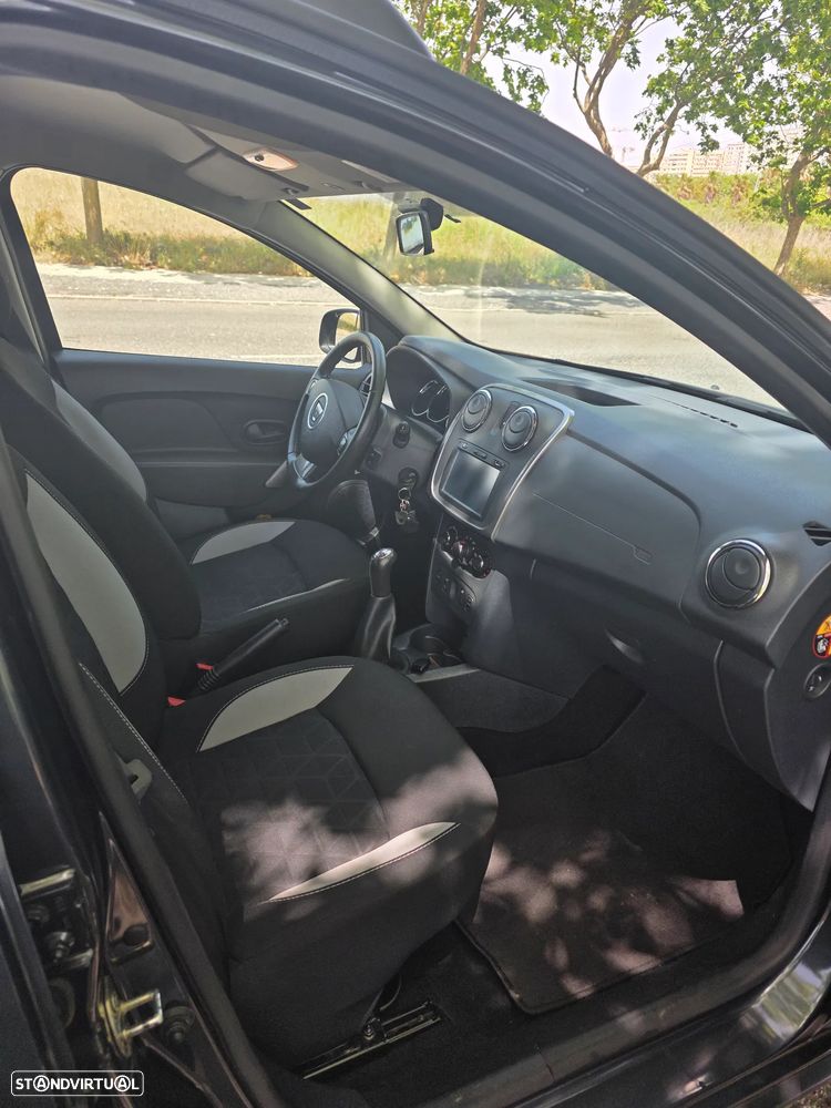 Dacia Sandero 0.9 TCe Stepway - 6