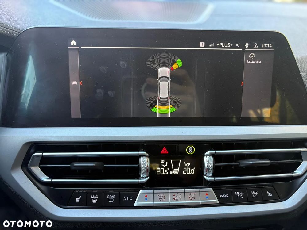 BMW Seria 3 318d Touring Sport Line - 21