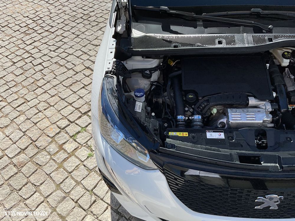 Peugeot 2008 1.2 PureTech Active - 40