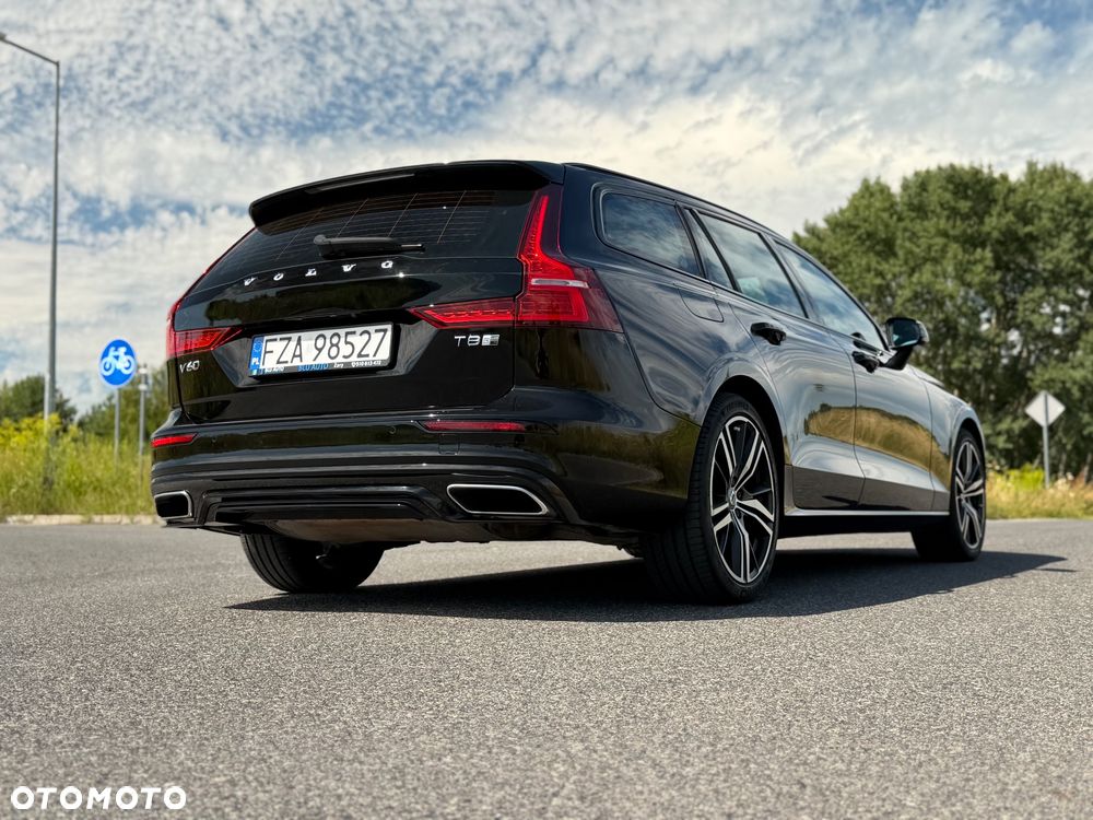 Volvo V60 T8 AWD Twin Engine Geartronic R-Design - 9