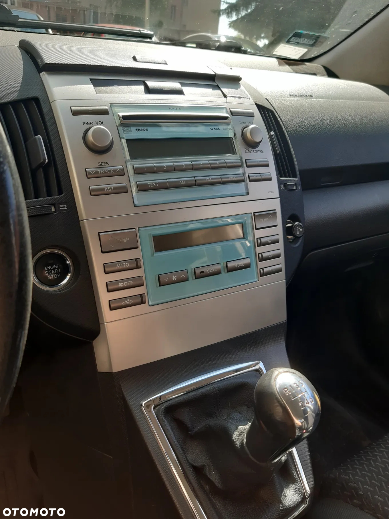 Toyota Corolla Verso 2.2 D-4D Gold - 7