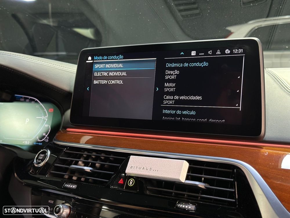 BMW 530 e Pack M - 38