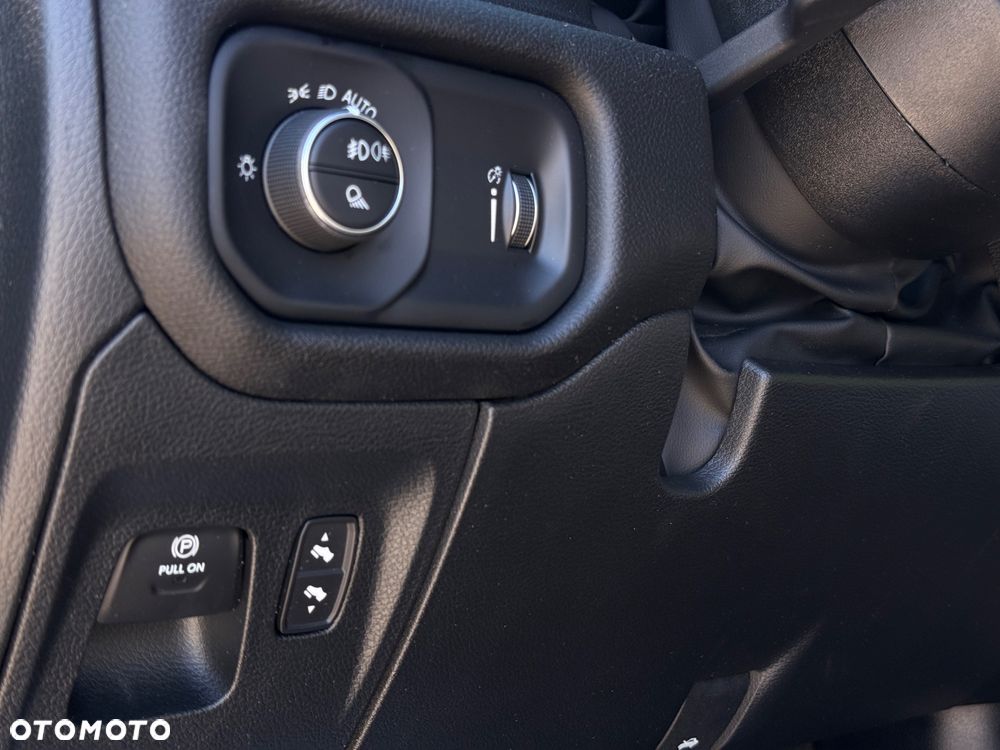RAM 1500 - 35
