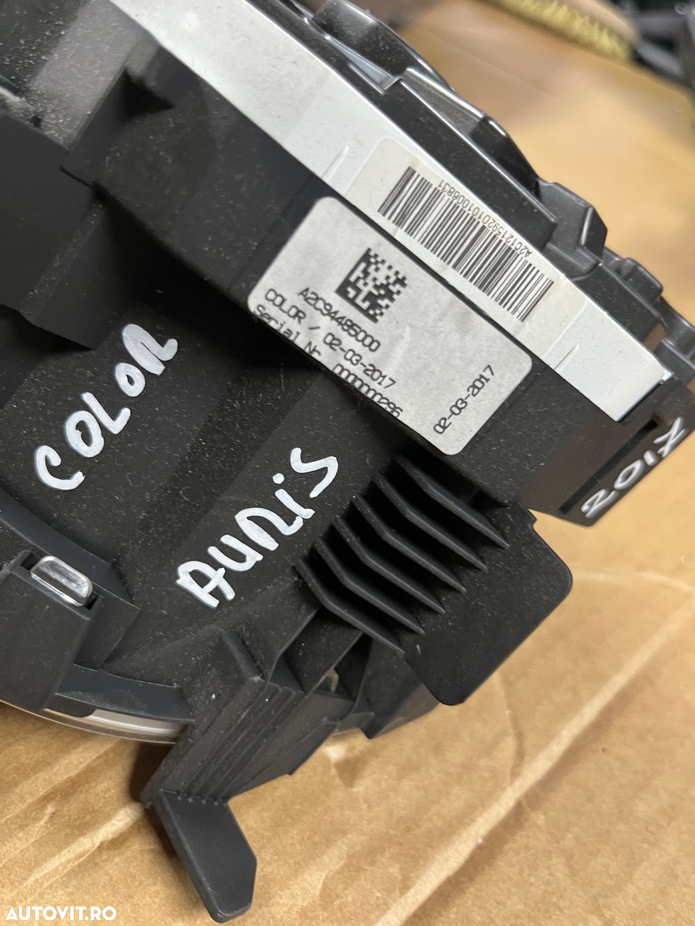 Ceasuri bord color Toyota auris 1.8 Hibrid 2017 - 4