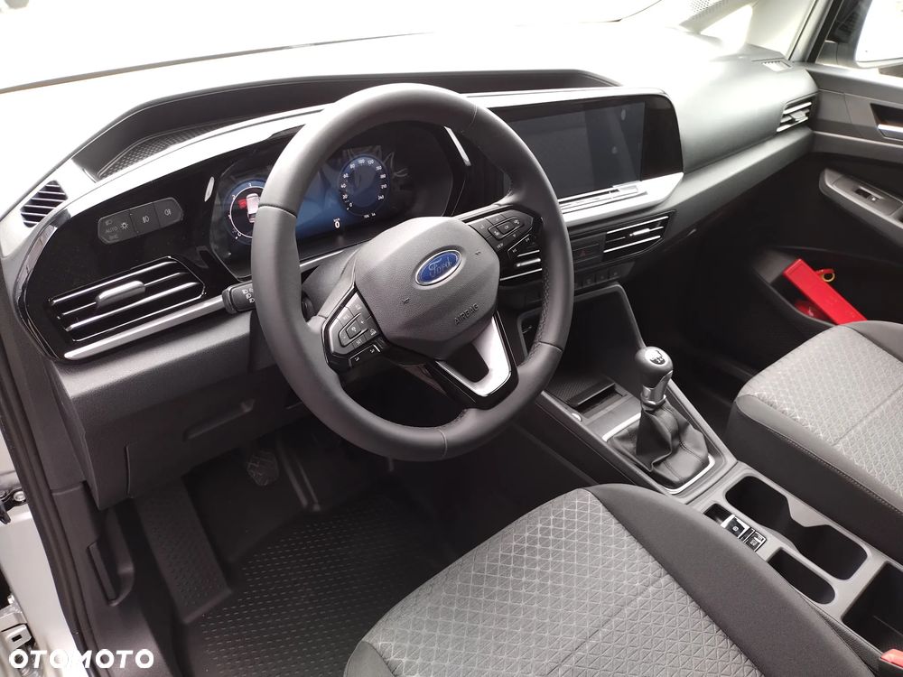 Ford Transit Connect L2 Limited - 4