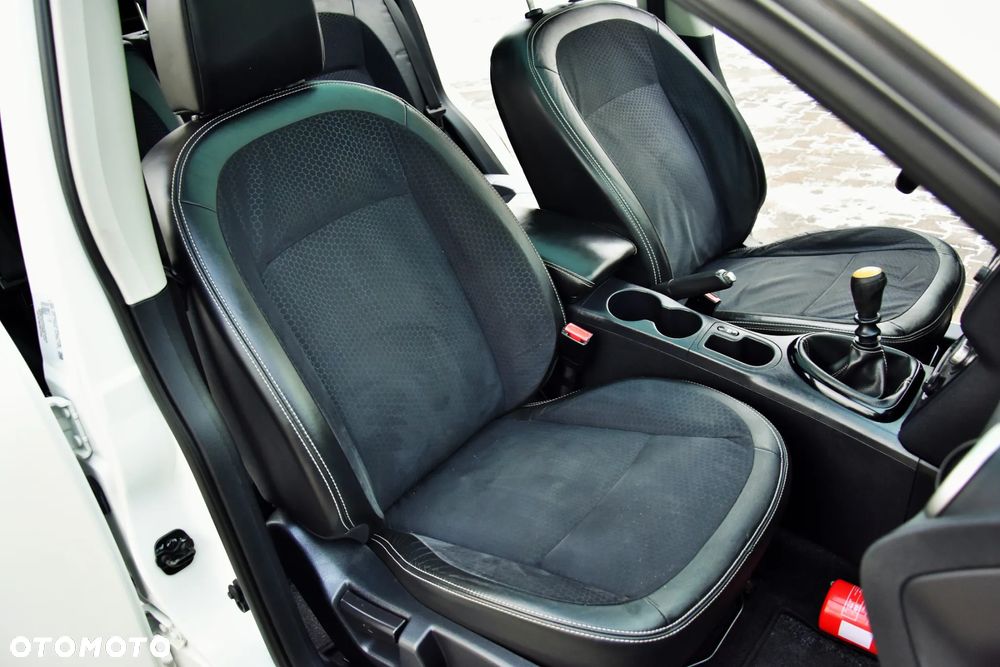 Nissan Qashqai 1.6 dCi DPF tekna - 31