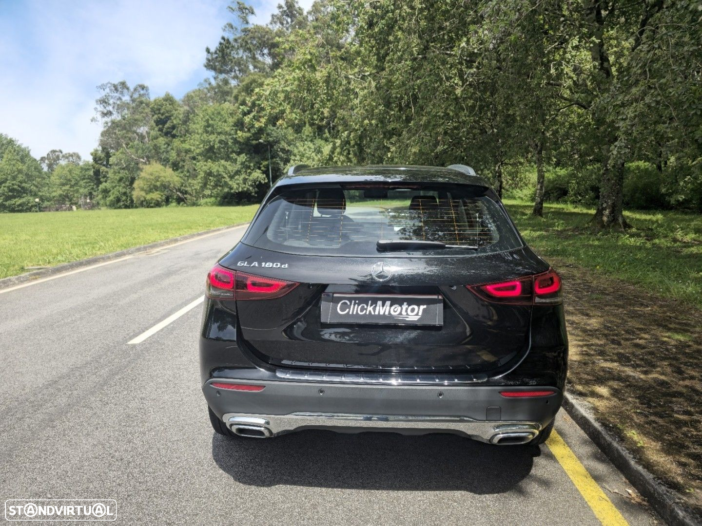Mercedes-Benz GLA 180 d 8G-DCT - 34