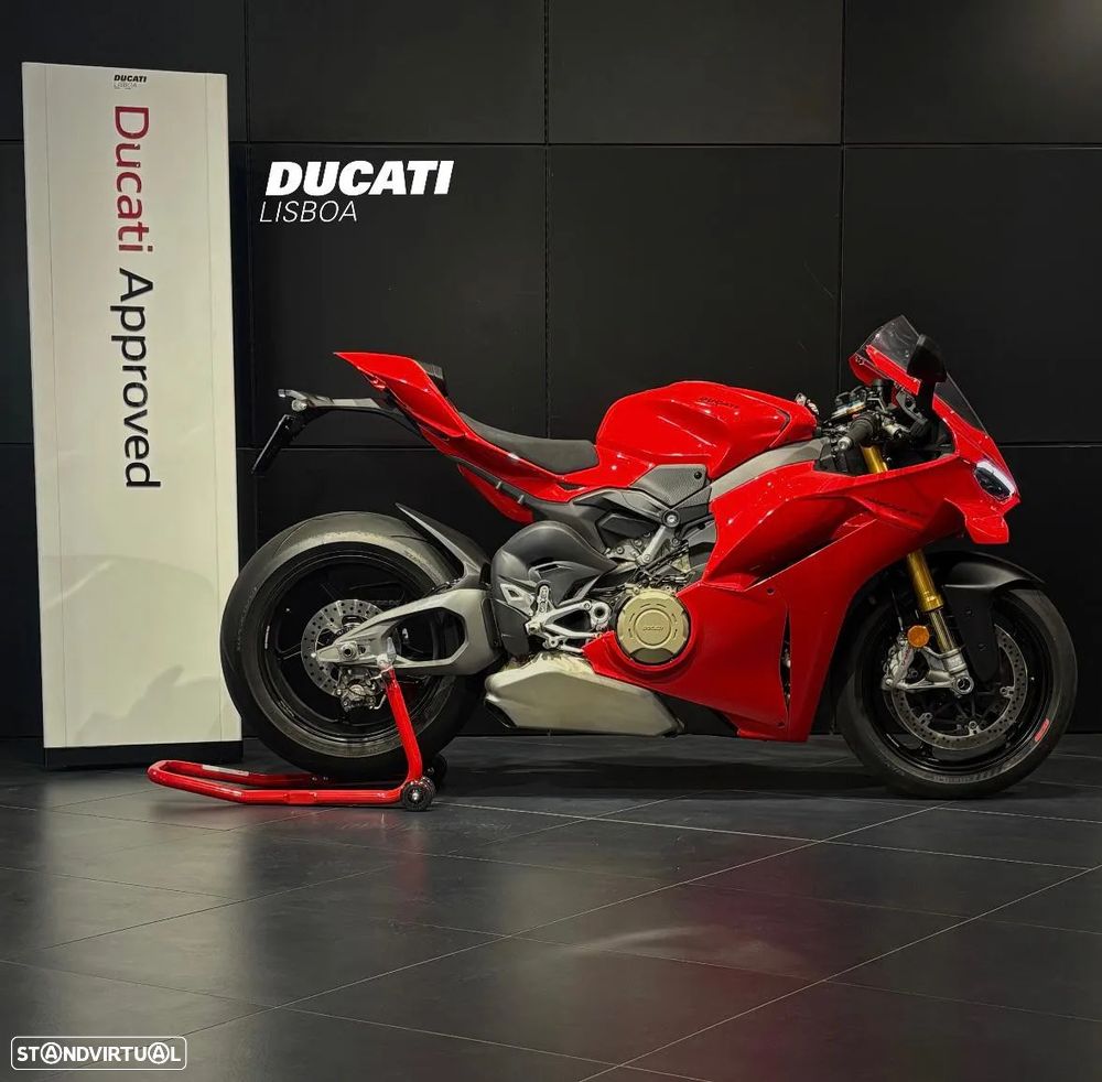 Ducati Panigale V4 S - 1