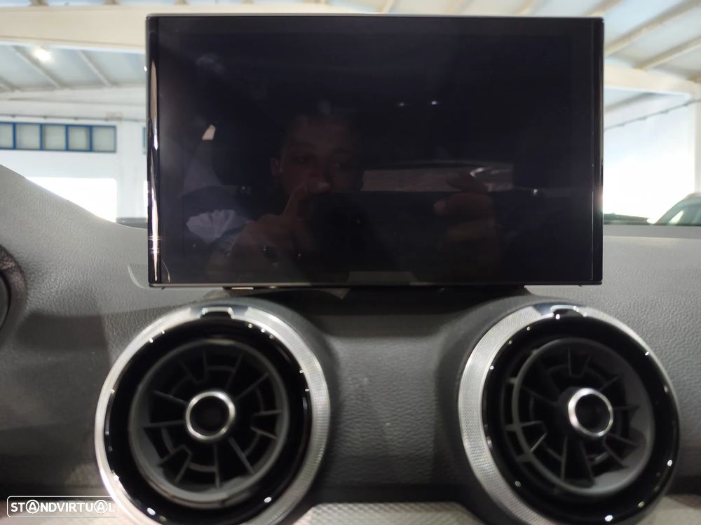 Audi Q2 30 TFSI - 10