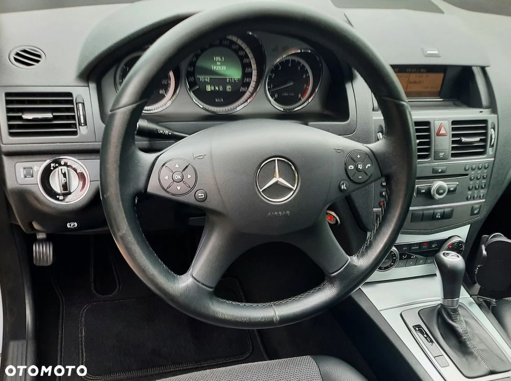 Mercedes-Benz Klasa C 180 T Kompressor Automatik BlueEFFICIENCY Avantgarde - 6