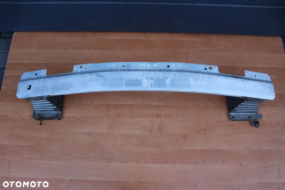 BELKA ZDERZAKA PRZÓD PRZEDNIEGO PRZEDNIA Z ABSORBERAMI OPEL MERIVA B