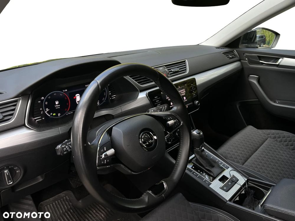 Skoda Superb 2.0 TDI SCR Ambition DSG - 10