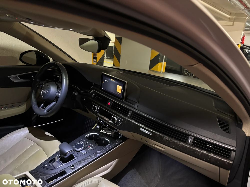 Audi A4 Limousine - 18