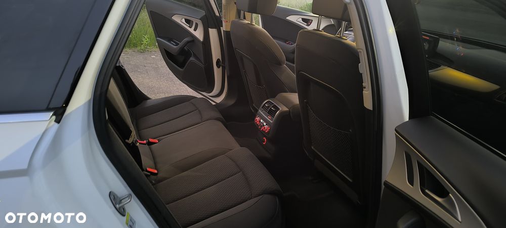 Audi A6 Avant 2.0 TDI Ultra S tronic - 14