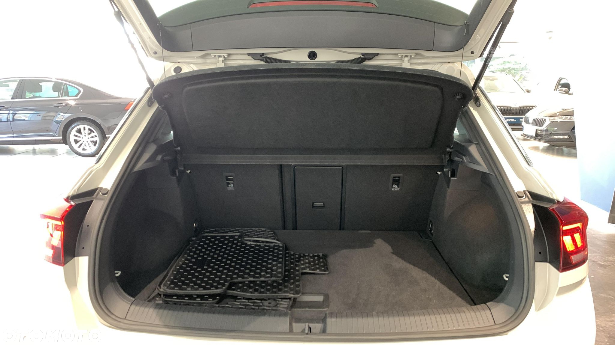 Volkswagen T-Roc 2.0 TSI 4Motion R-Line DSG - 17