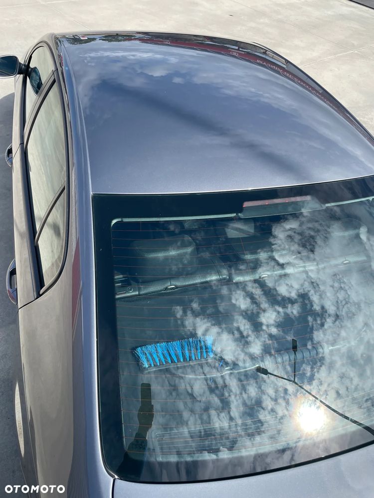 Volkswagen Passat - 20