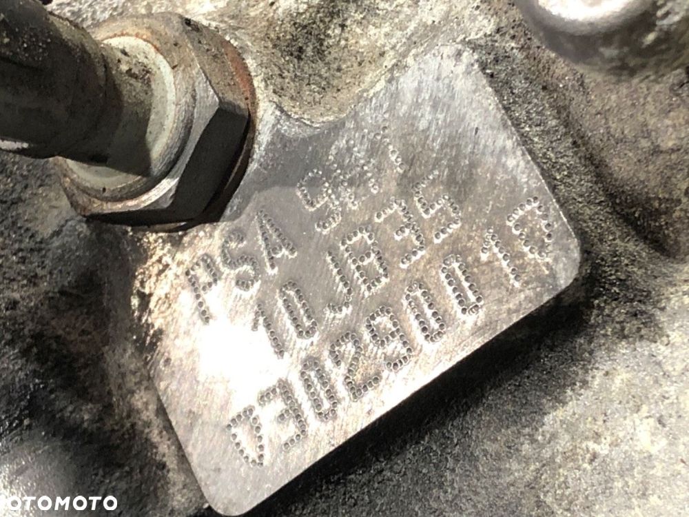 SILNIK  CITROEN C4 I (LC_) 2004 - 2014 1.6 HDi 80 kW [109 KM] olej napędowy 2004 - 2011 9HY - 6