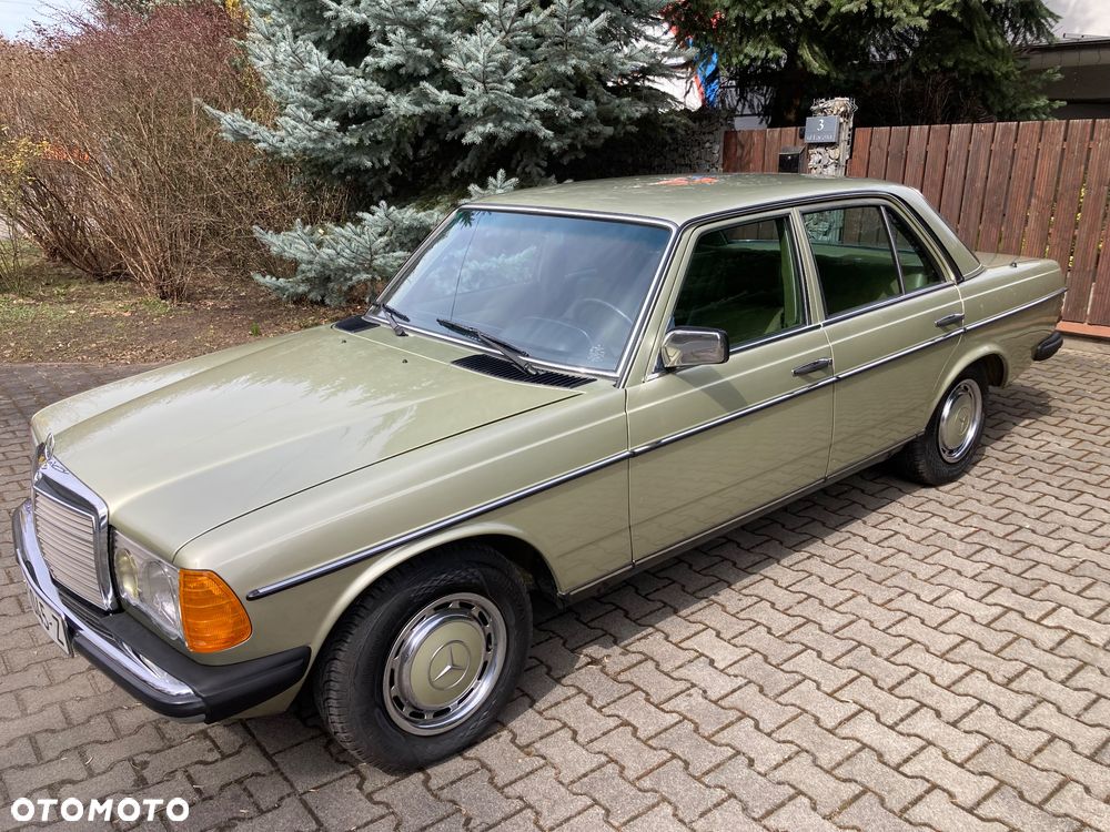 Mercedes-Benz W123 - 6